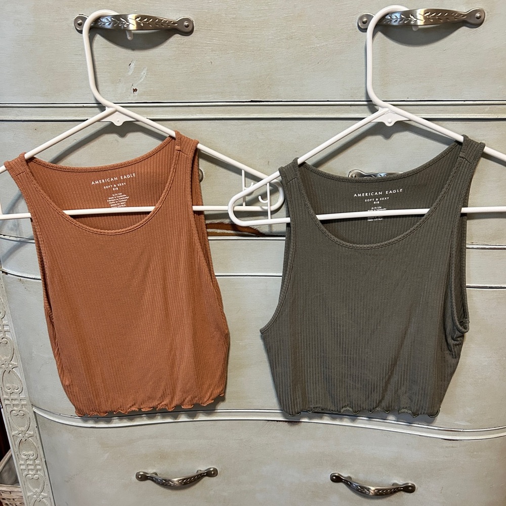 2 American Eagle tank tops size small